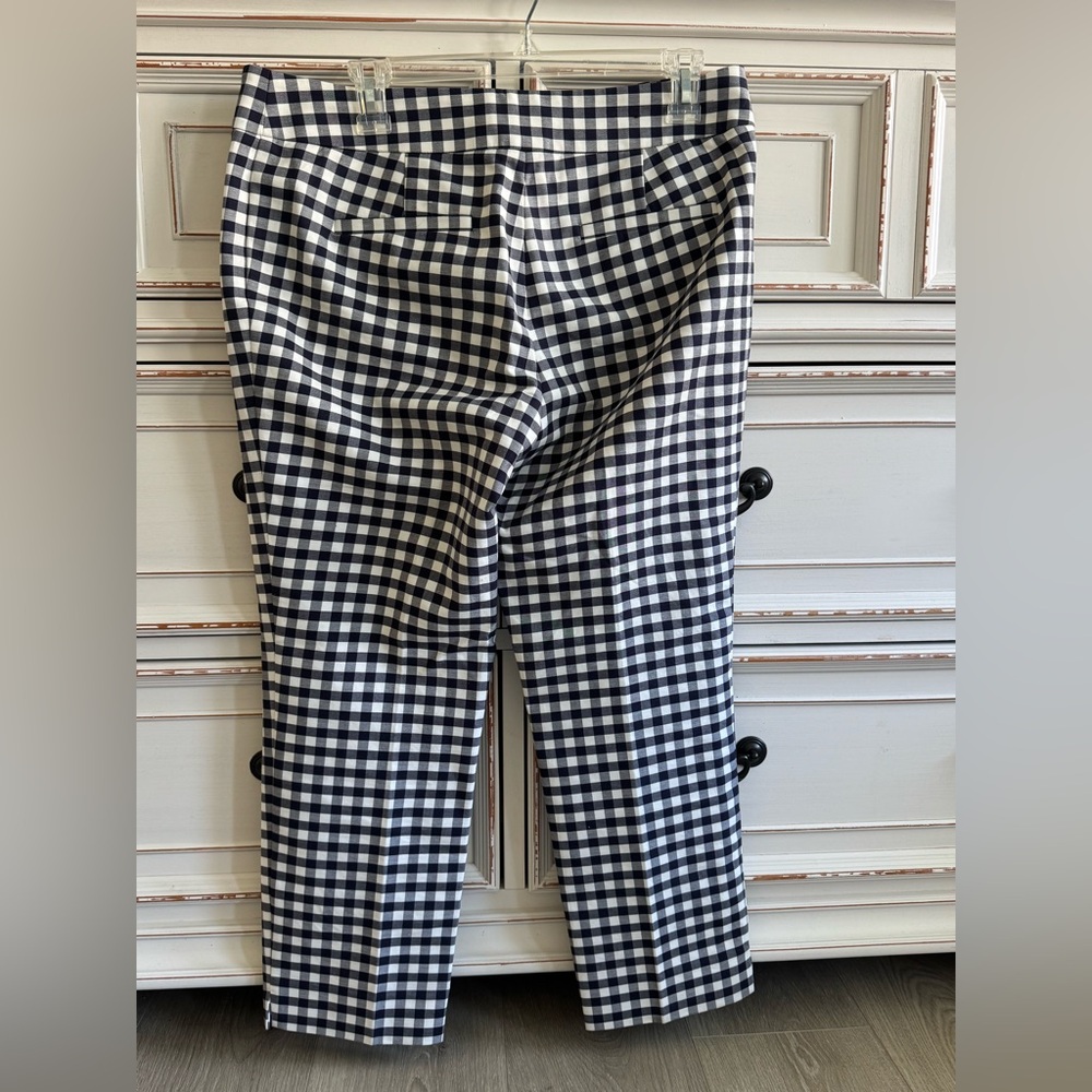 Ann Taylor Navy‎ and White Gingham Cropped Pants - Picture 7 of 9